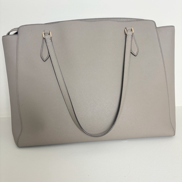 Tory Burch Emerson Large Tote - Picture 2 of 12